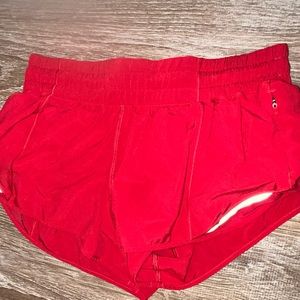 lululemon size 6 red hotty hot shorts 2.5 inch